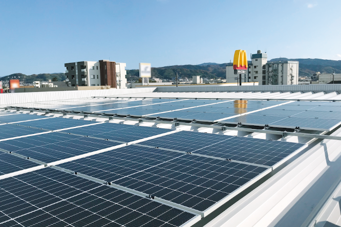 野々市内店舗太陽光パネル
