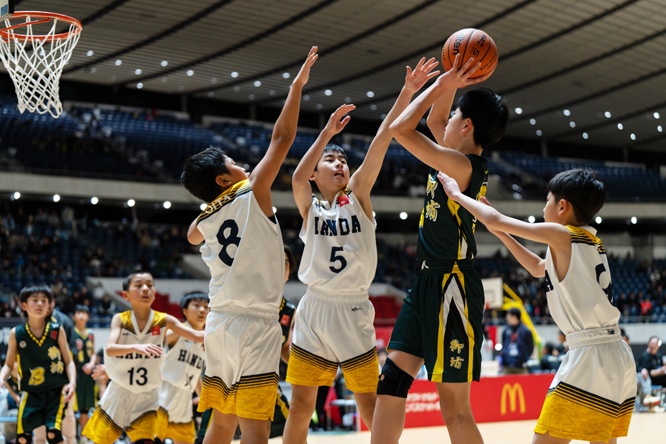 白熱したプレーが繰り広げられました。