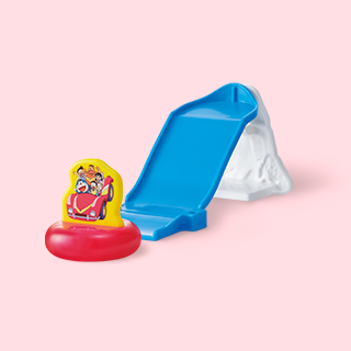 みんなでとびだせ！ドラえもんのウォータースライダー