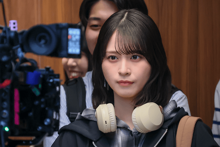 CM撮影時の佐々木舞香さん